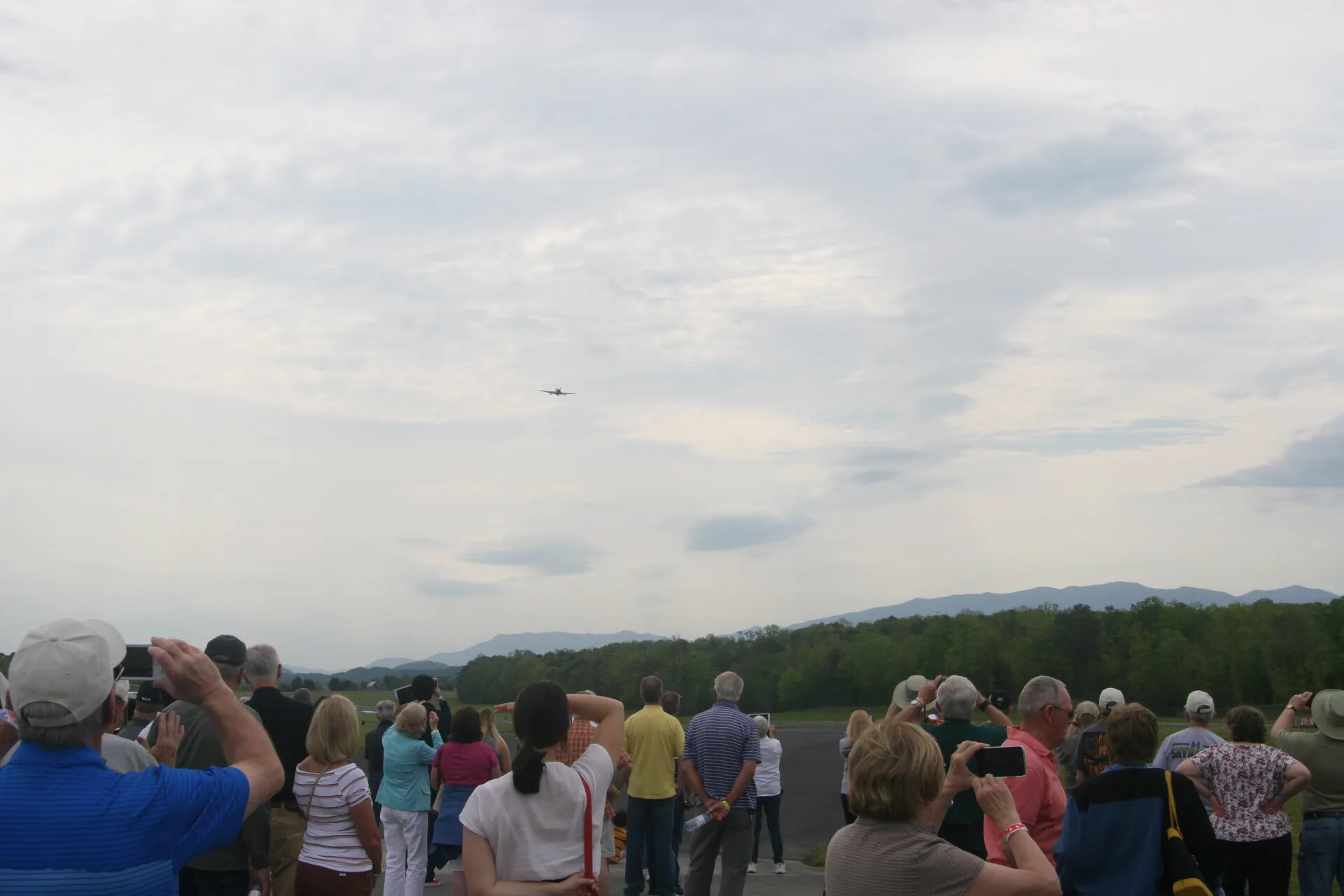 Spectators Watch Aircraft Flyover at 2016 Operation Tailwind Reunion, Tennessee