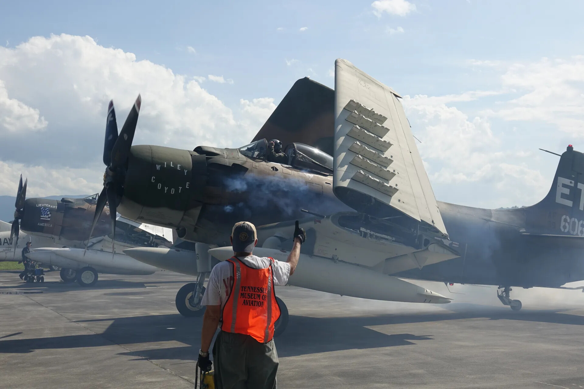 A-1 Skyraider "Wiley Coyote" Engine Start with Tennessee Museum of Aviation Ground Crew, May 2019