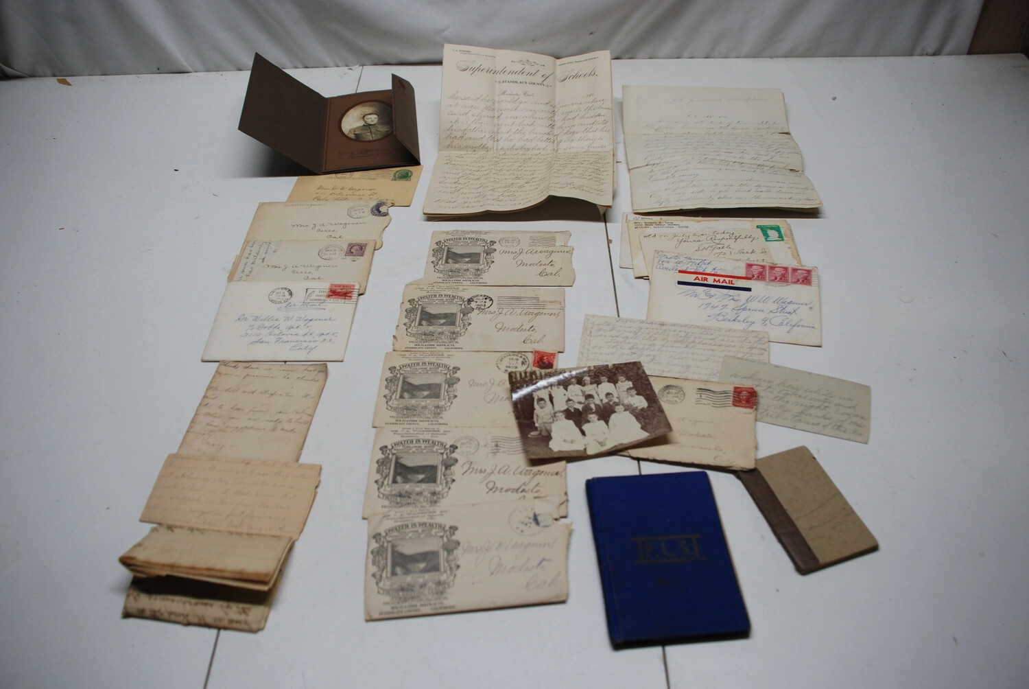 Complete Archival Spread: WWI Letters and Ephemera of Pvt. Willis W. Wagener, Modesto, California