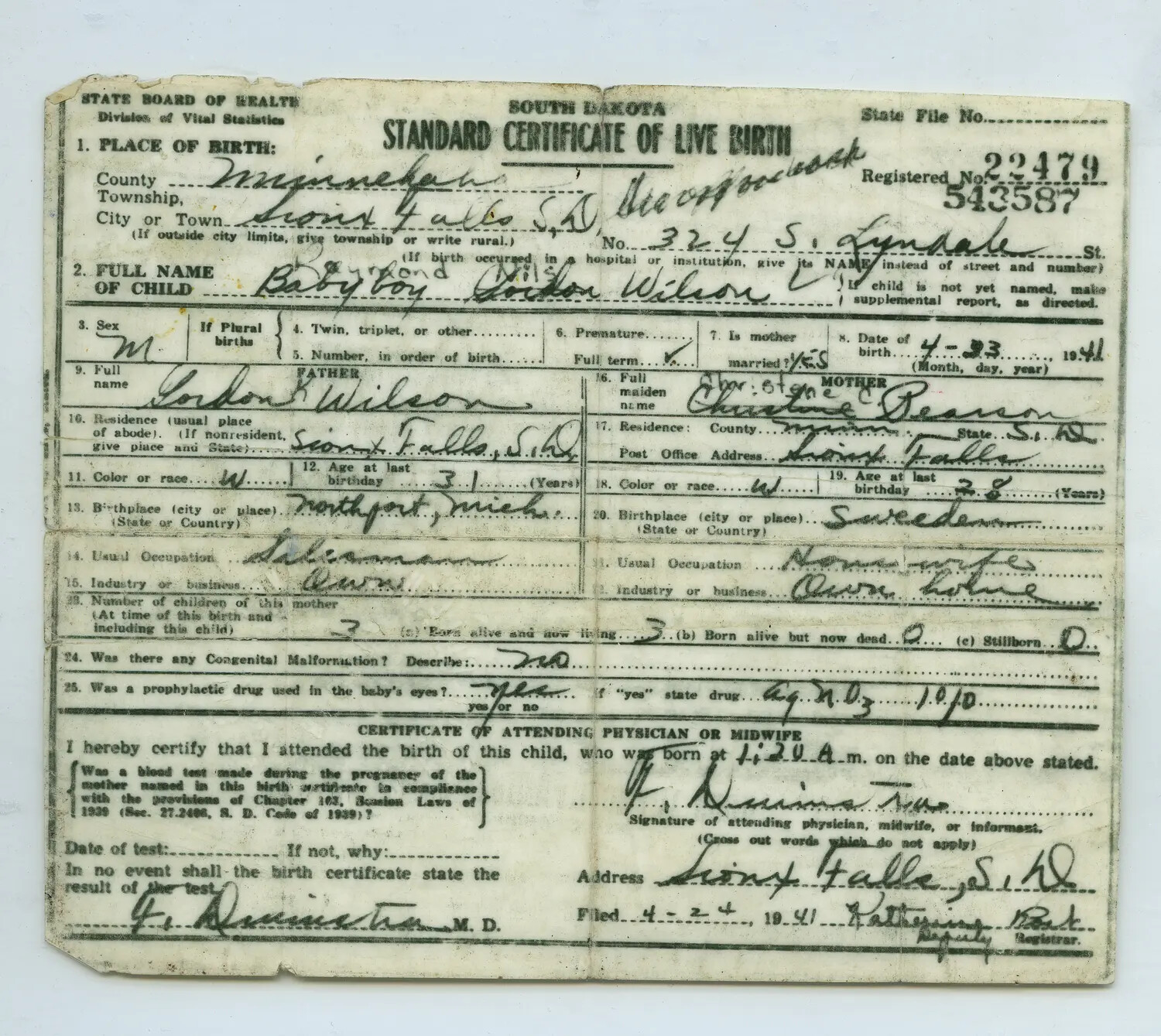 South Dakota Standard Certificate of Live Birth, Baby Boy (Gordon) Wilson, Sioux Falls, April 1941