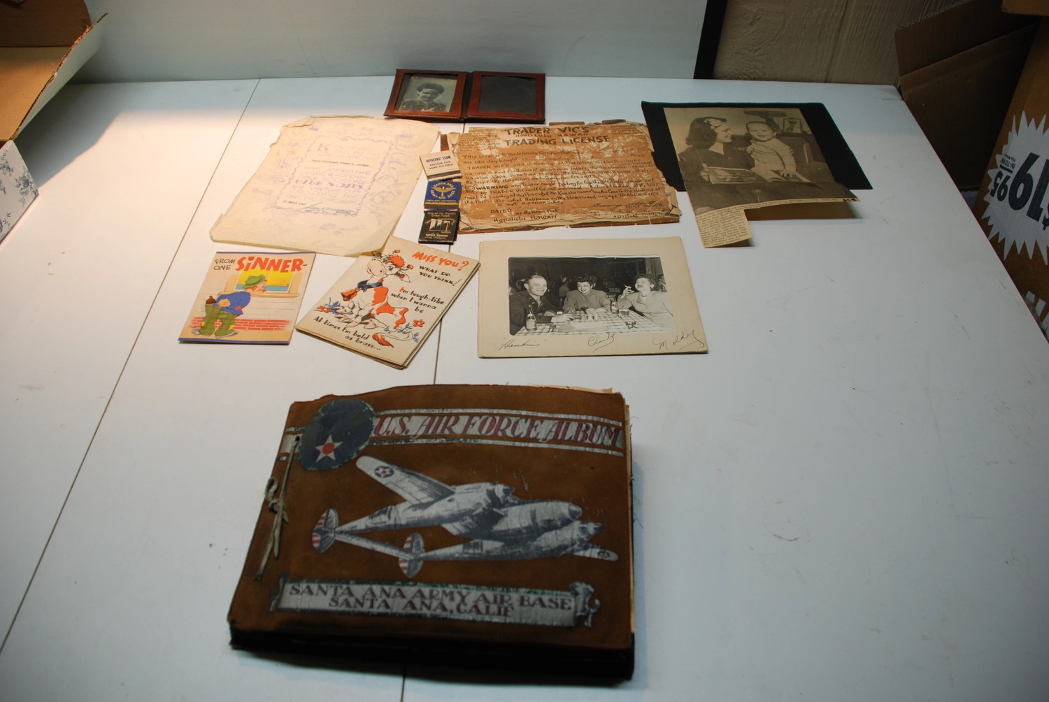 PHOTO ALBUM TOM CUSHMAN