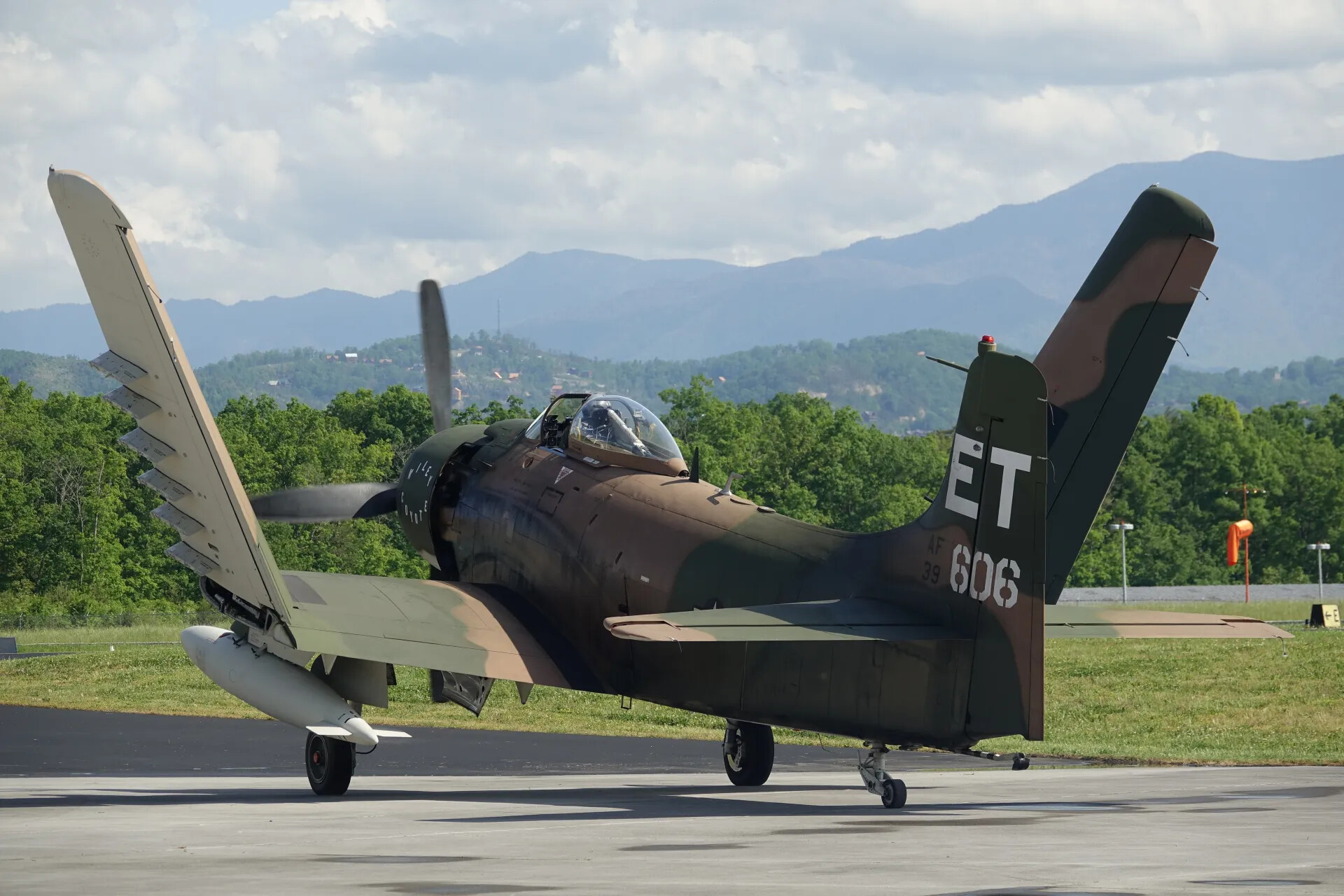 A-1 Skyraider 'Wiley Coyote' Full Side Profile, Tail Code ET, Smoky Mountains Airfield