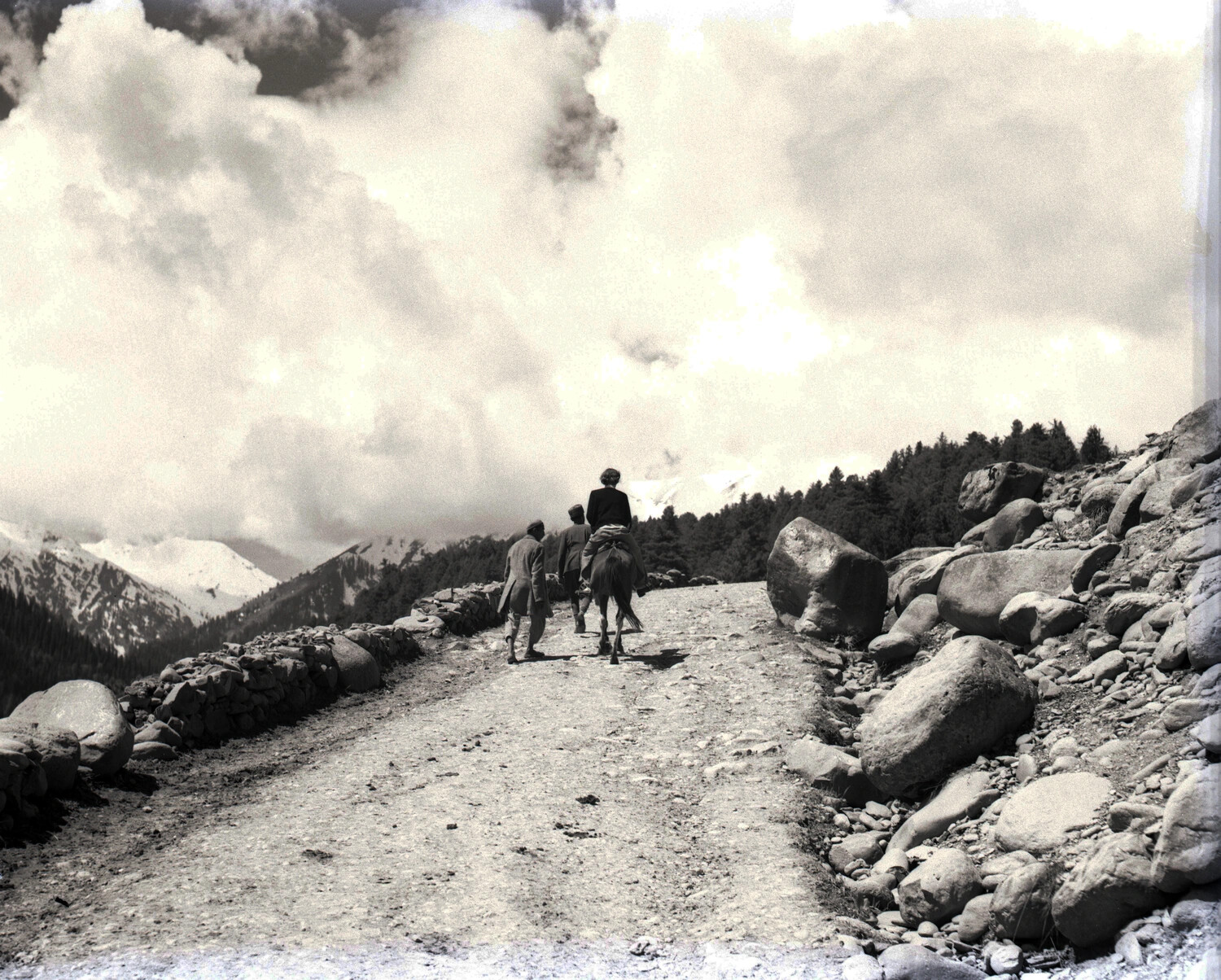 Mountain Trail Scene, Kashmir, WWII-Era (Kotec Collection Scenics)