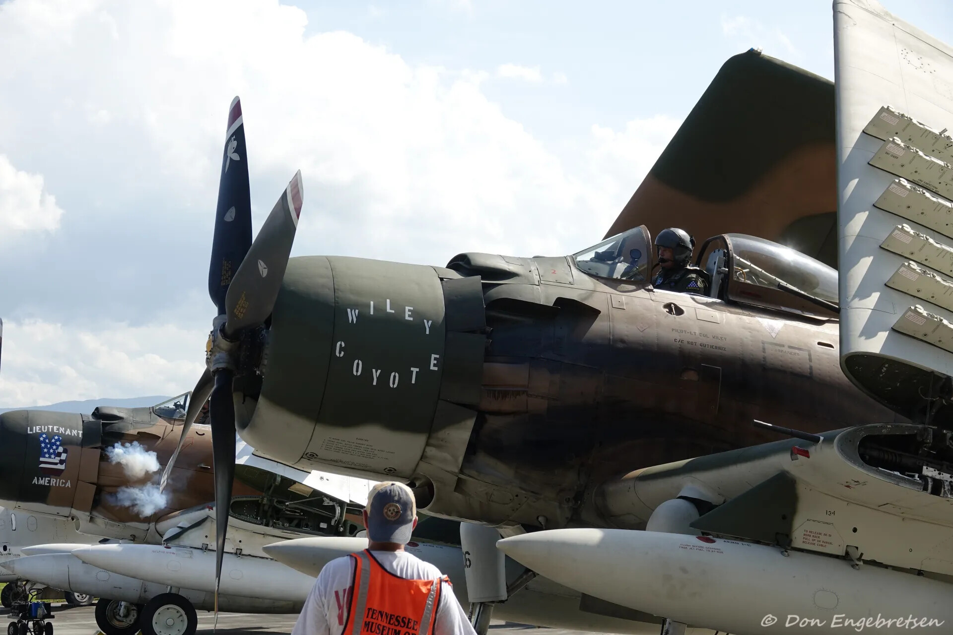 Douglas A-1 Skyraider 'Wiley Coyote' Starting Engine at Airshow