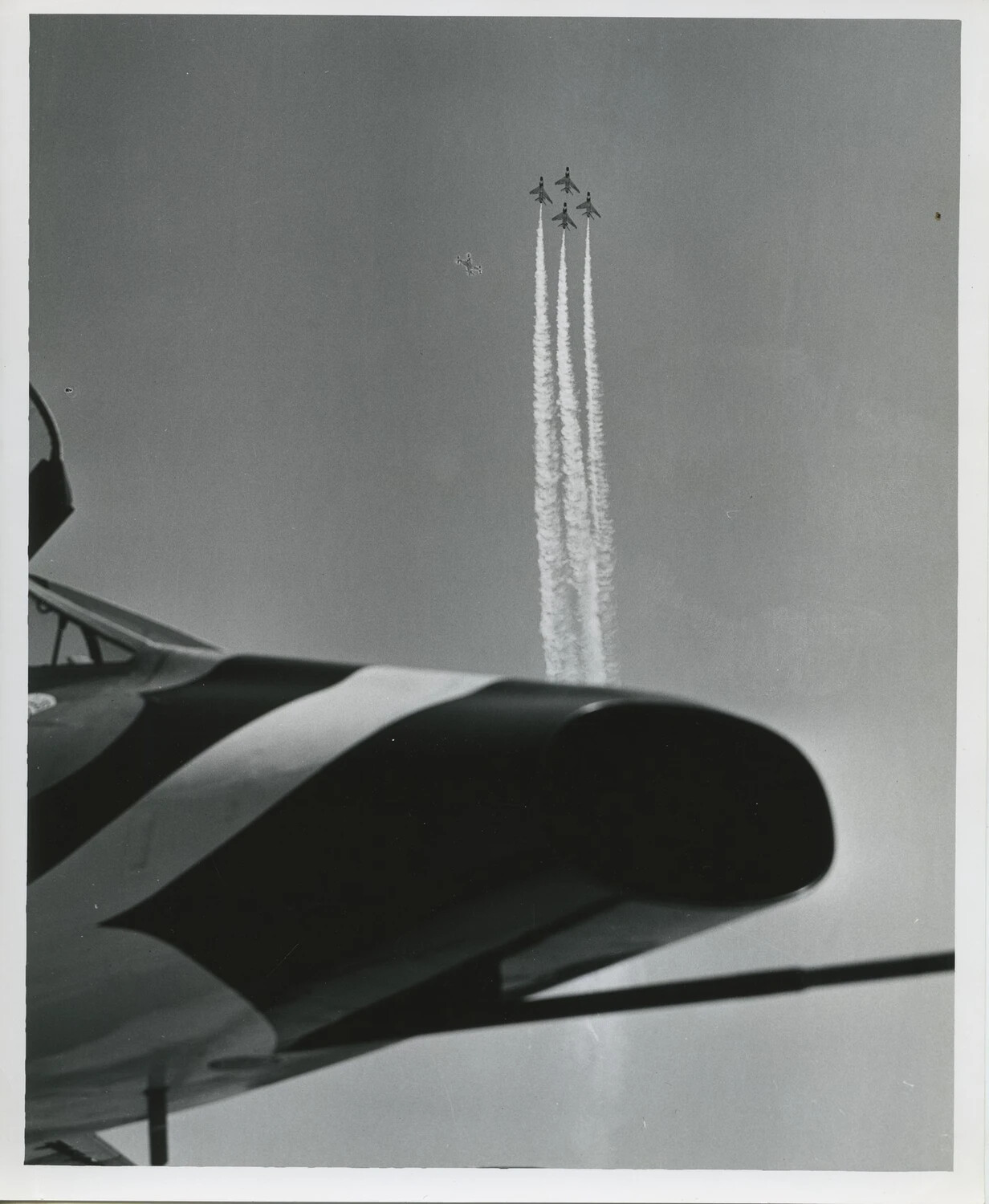 USAF Thunderbirds Diamond Formation Climbing, Viewed from Chase Aircraft