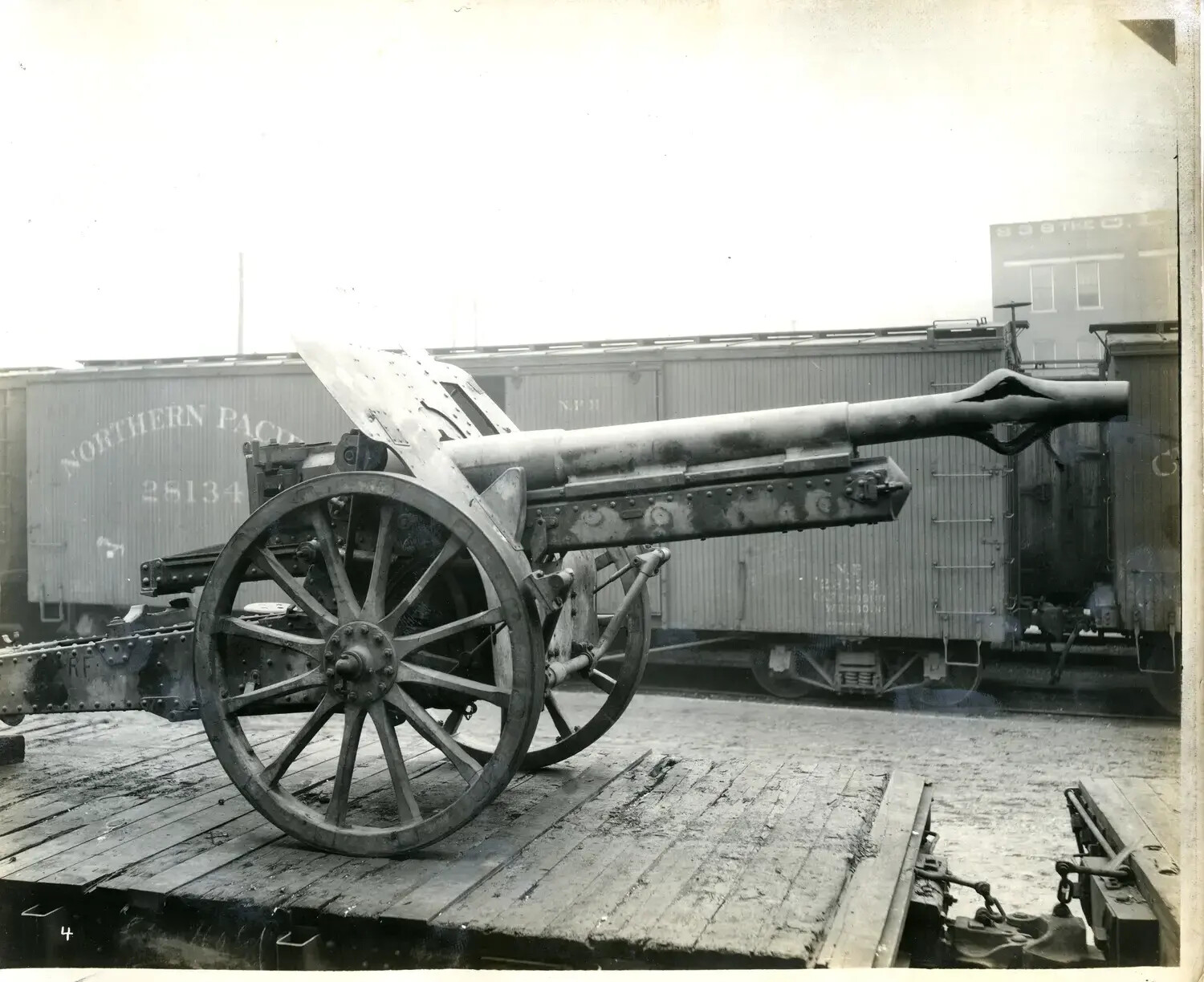 Heavy Field Gun on Railroad Flatcar — WWI War Trophy Shipment, Cincinnati, Ohio