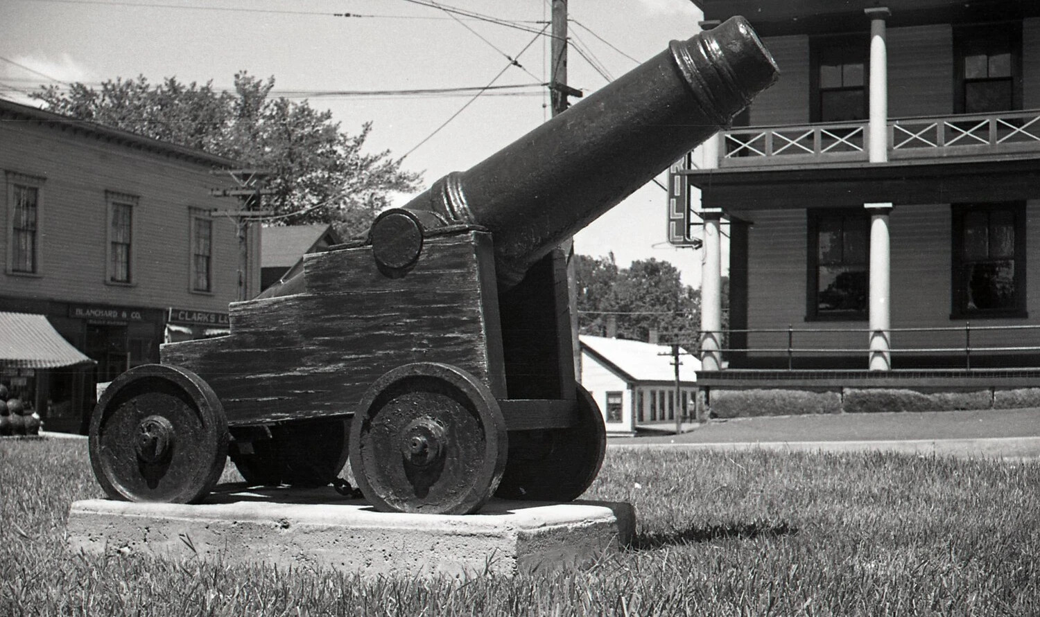 Memorial Cannon on Concrete Pedestal, Town Common, Penacook, New Hampshire