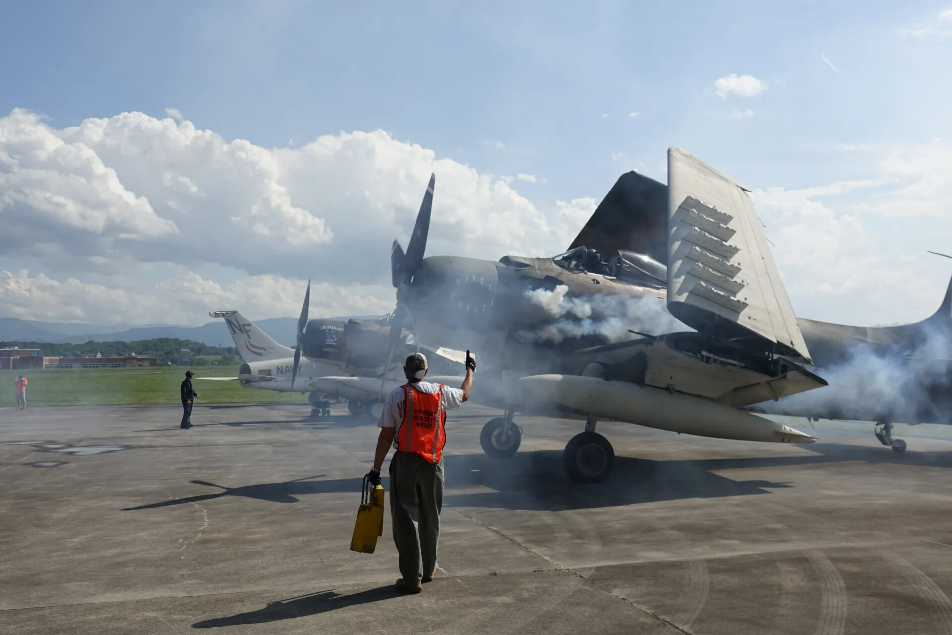 A-1 Skyraider 'Wiley Coyote' Engine Start with Tennessee Museum of Aviation Ground Crew