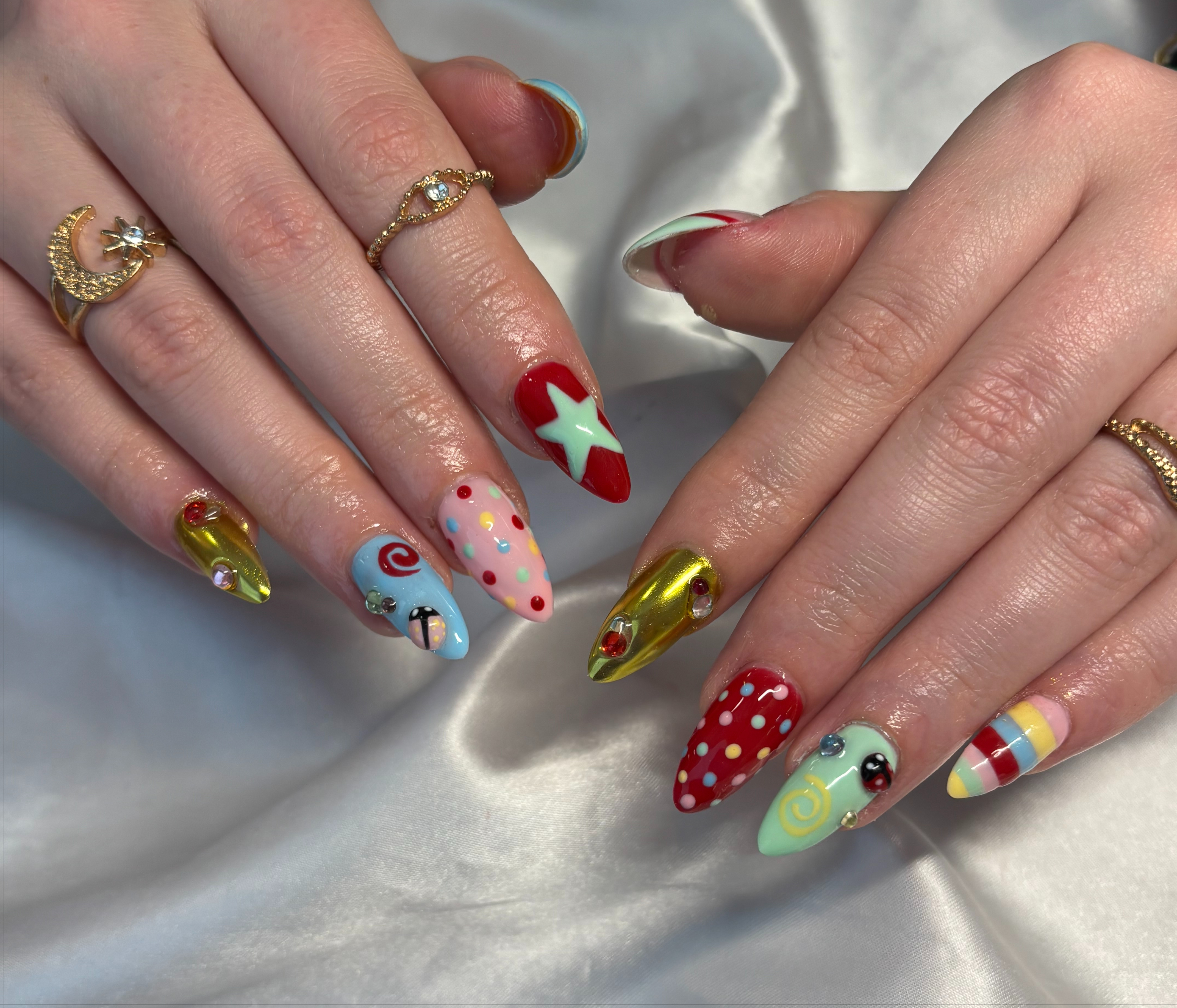 Nail art gallery image 12
