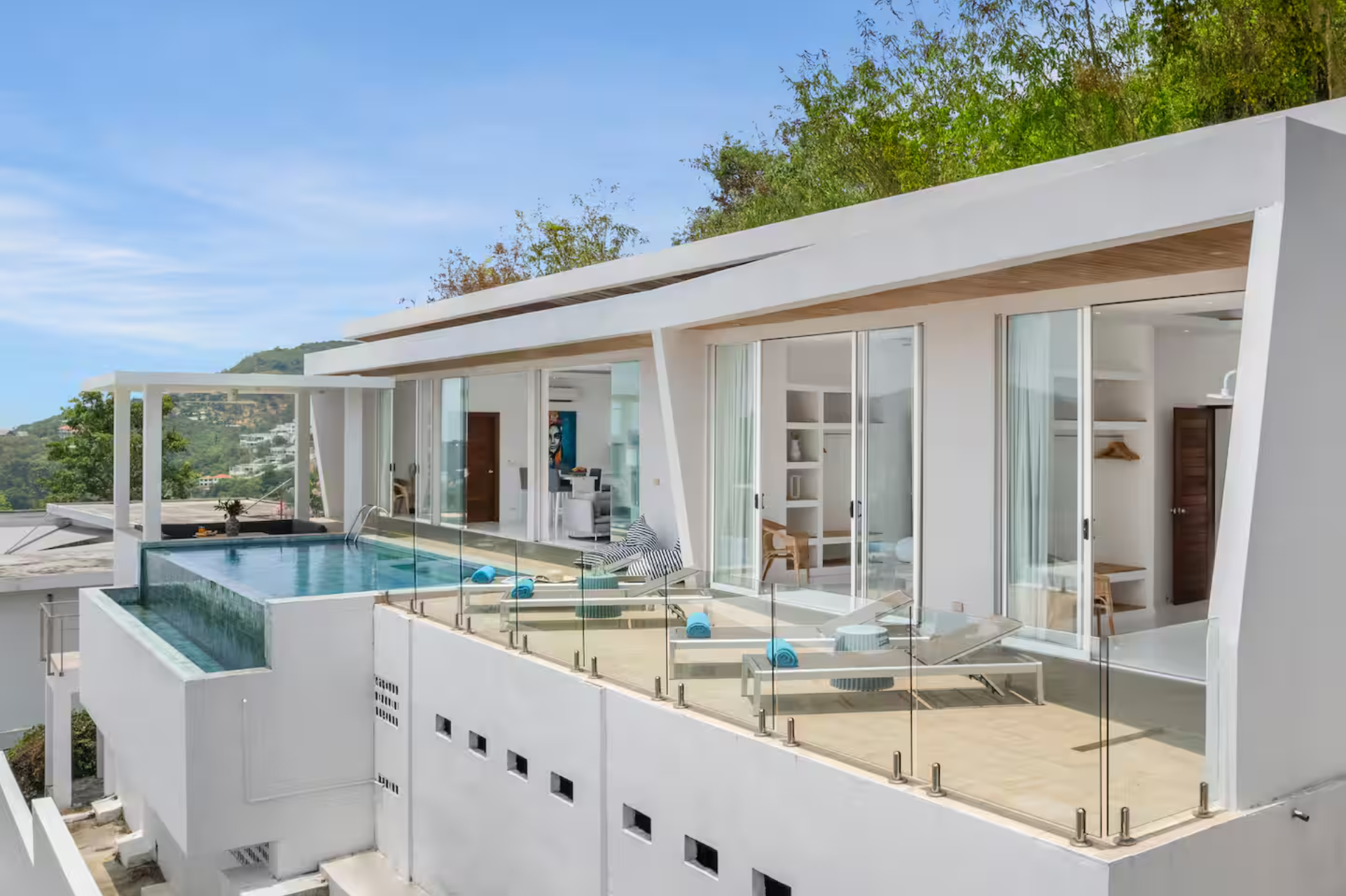 Villa Blue Munii — 3 bedroom sea view villa with infinity pool in Bophut, Koh Samui