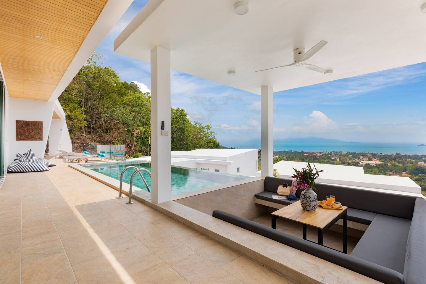 Villa Blue Munii — 3 bedroom sea view villa with infinity pool in Bophut, Koh Samui