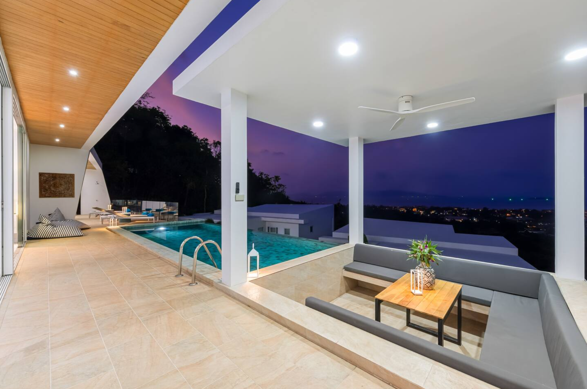 Villa Blue Munii - Pool terrace