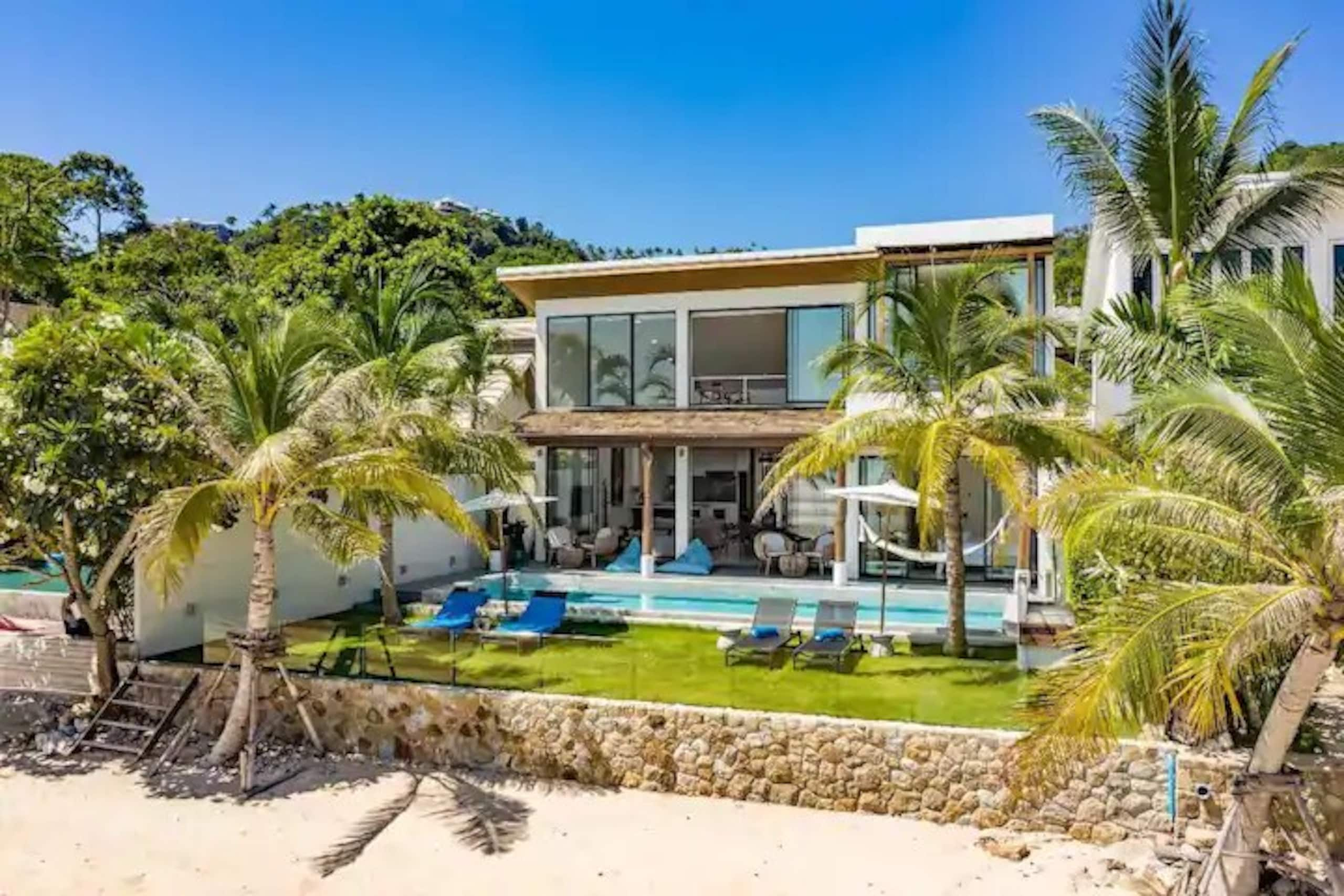 Villa InduBlue - Main villa view