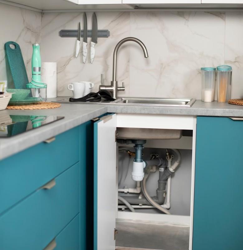 {{ custom_values.service_1 }} in {{custom_values.biz_area_1})