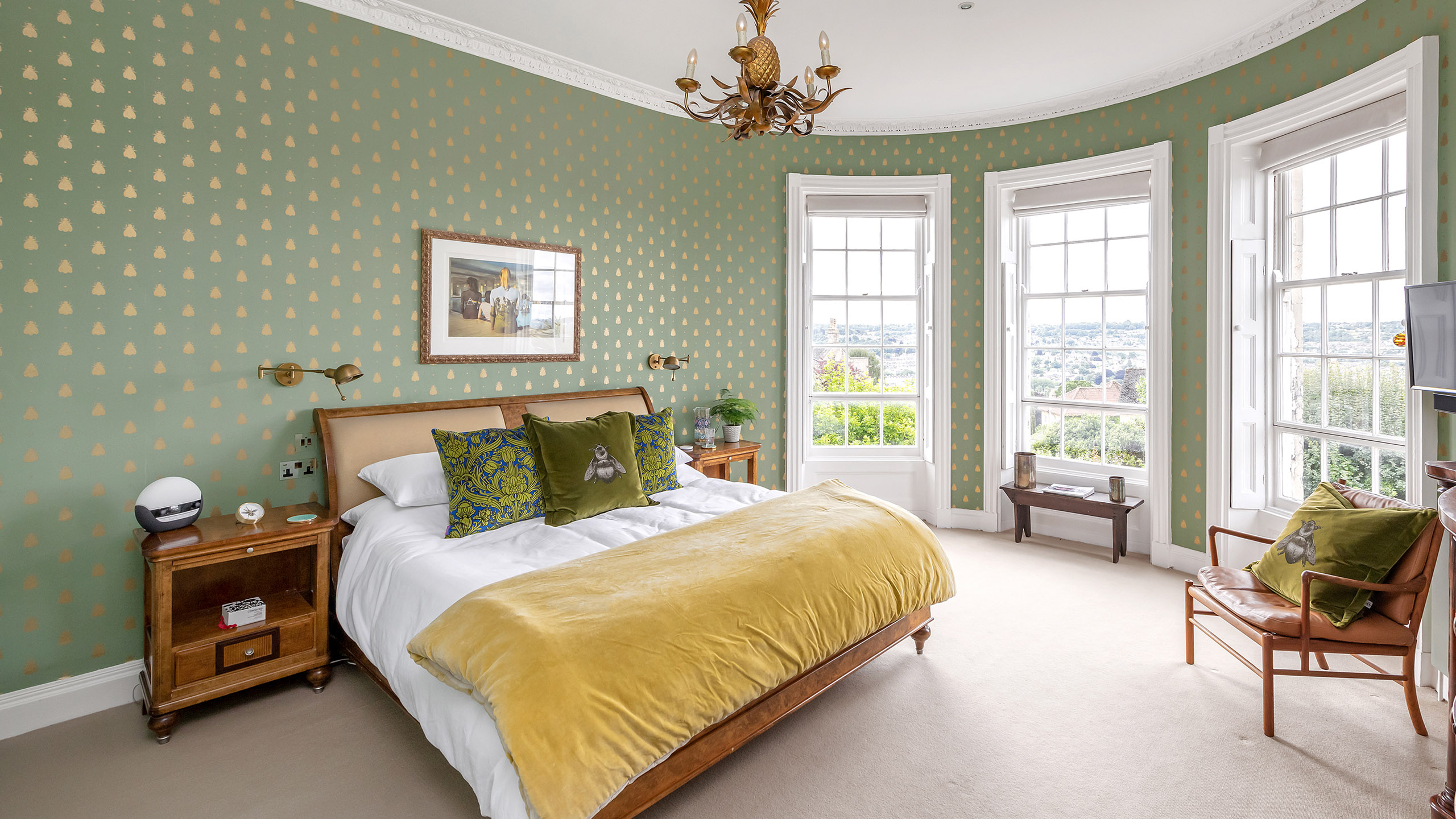 Master Bedroom - Classic Georgian Townhouse - Sion Hill Bath