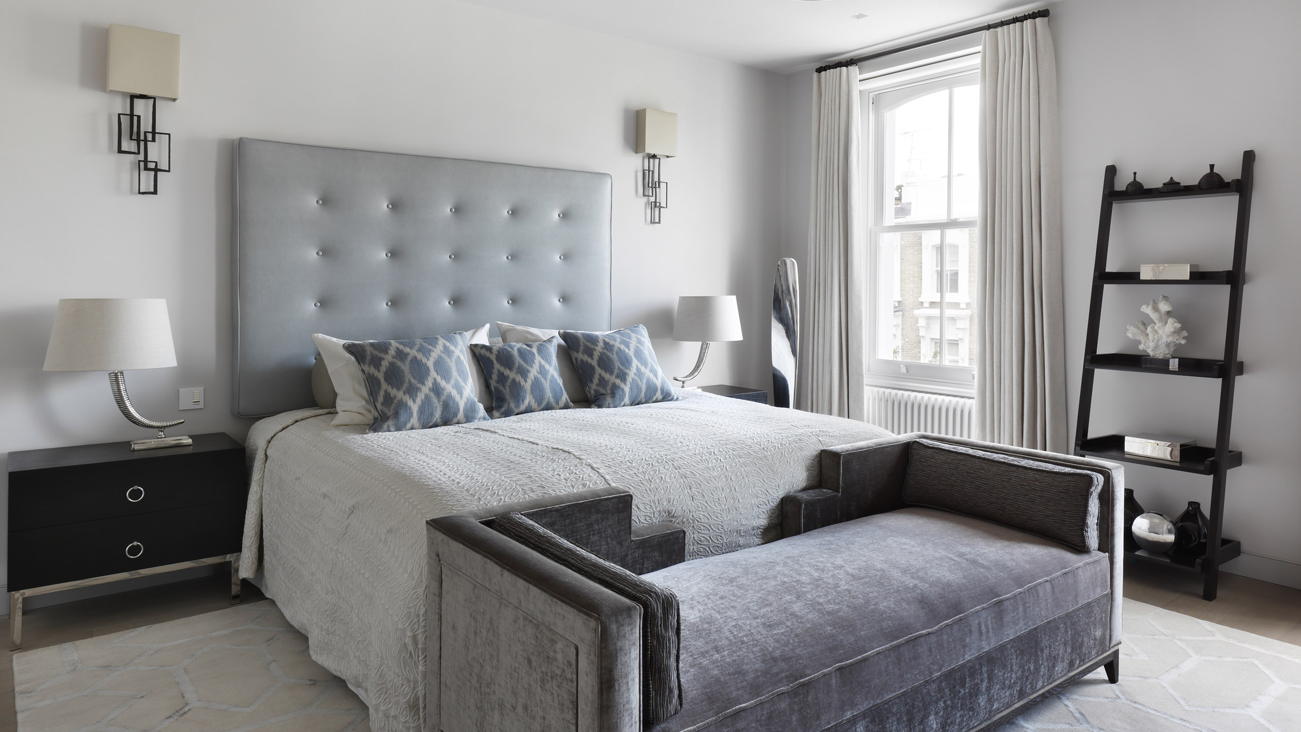 Master Bedroom - Victorian Terraced House - Chelsea London