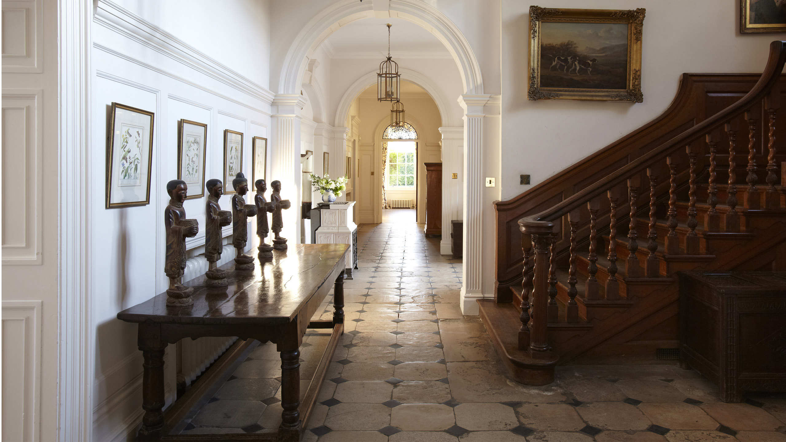 Hall - Poundon House Hotel - Bicester Oxfordshire