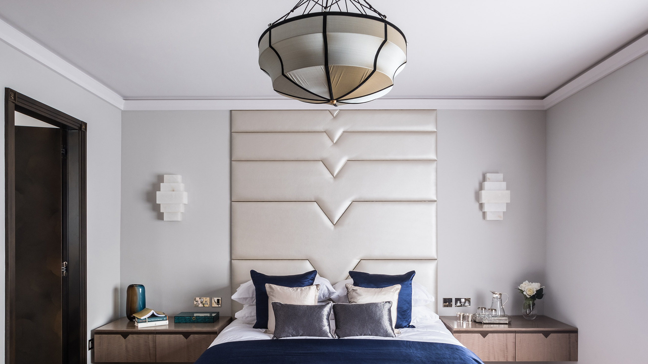 Master Bedroom - Belgravia House Hotel - Belgravia London