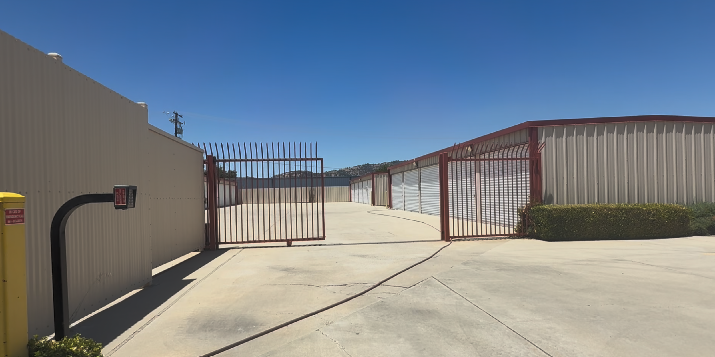 Clean drive-up self storage unit in Tehachapi California