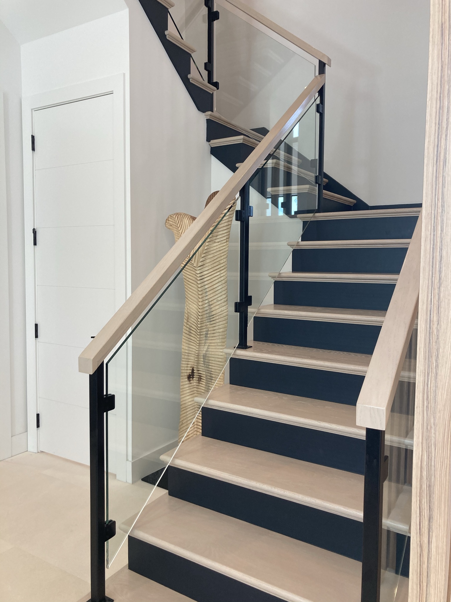 Cantilevered Staircase