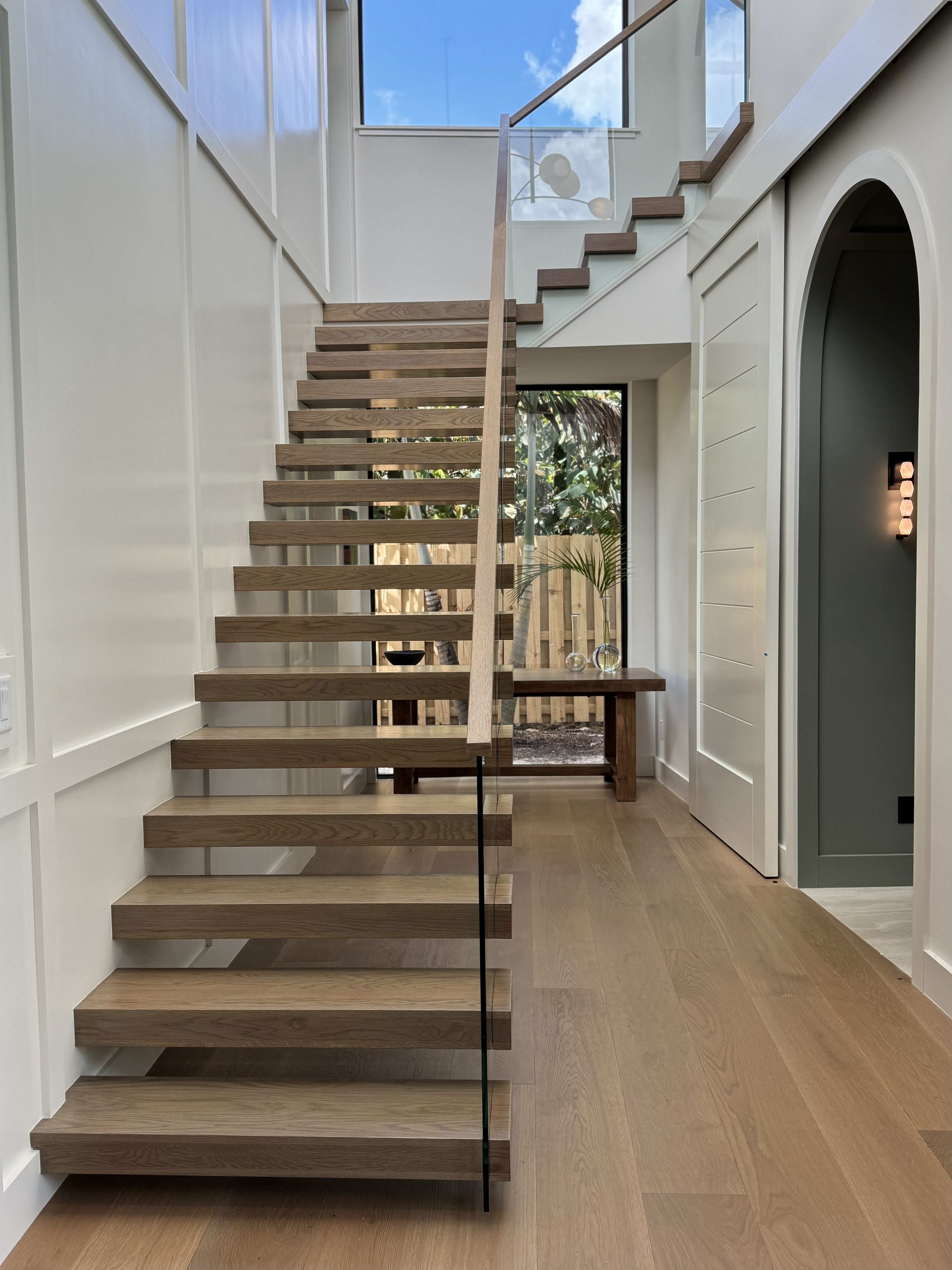 Cantilevered Staircase