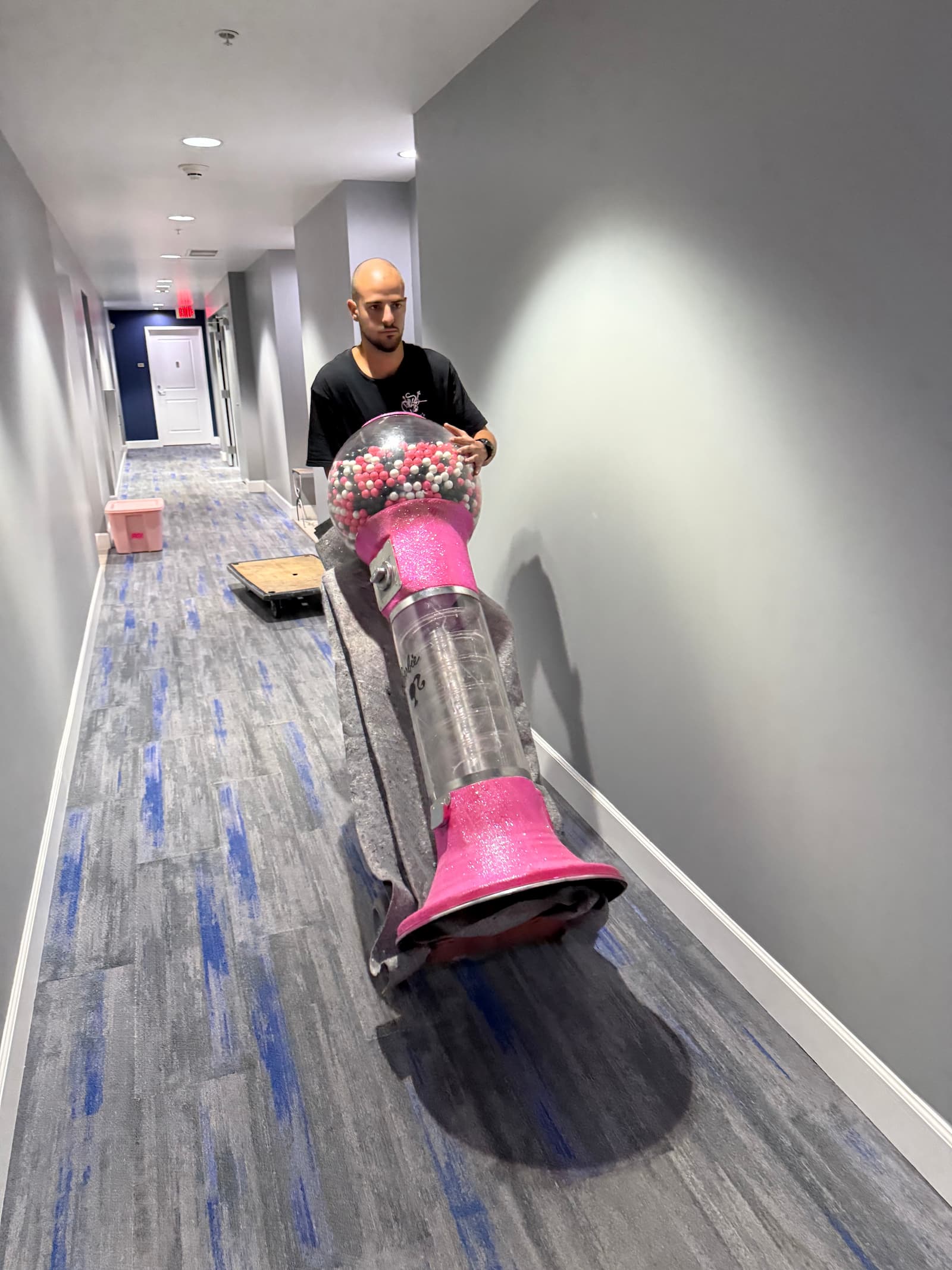 Flex Movers crew working an apartment move in Las Vegas