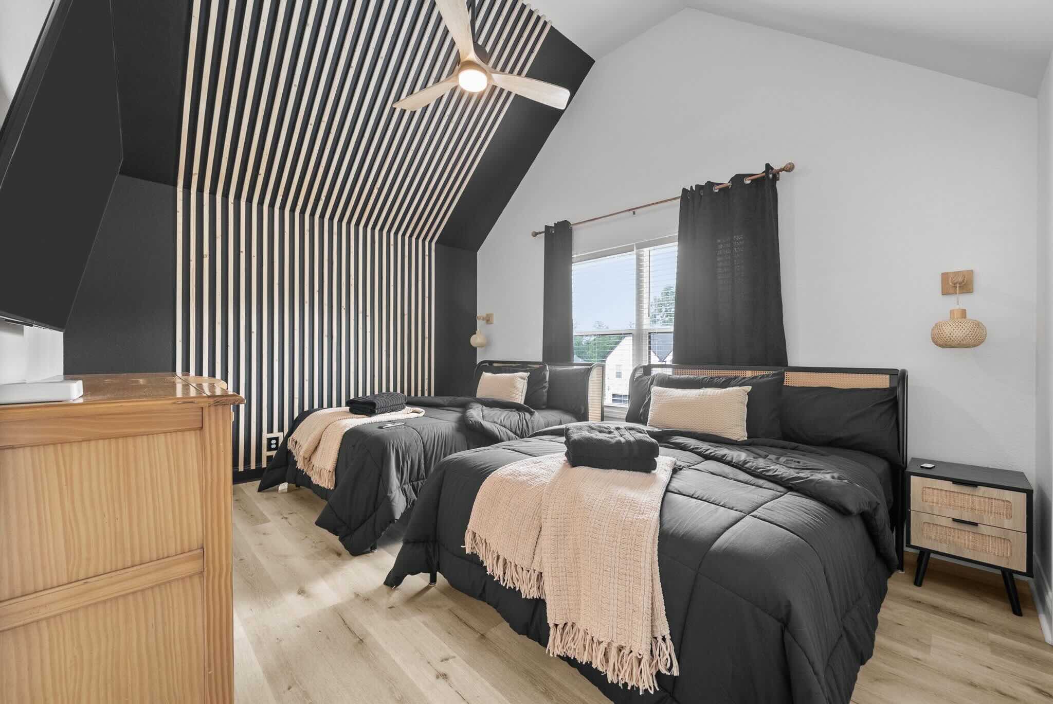 5 Bedroom Homes