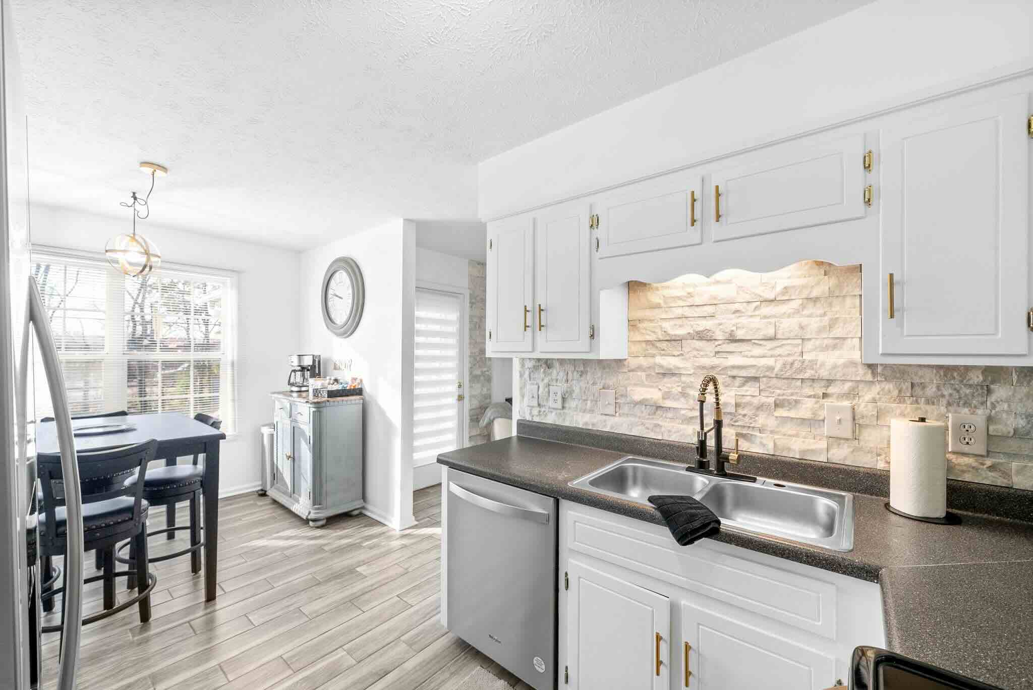 Gourmet Kitchen Area