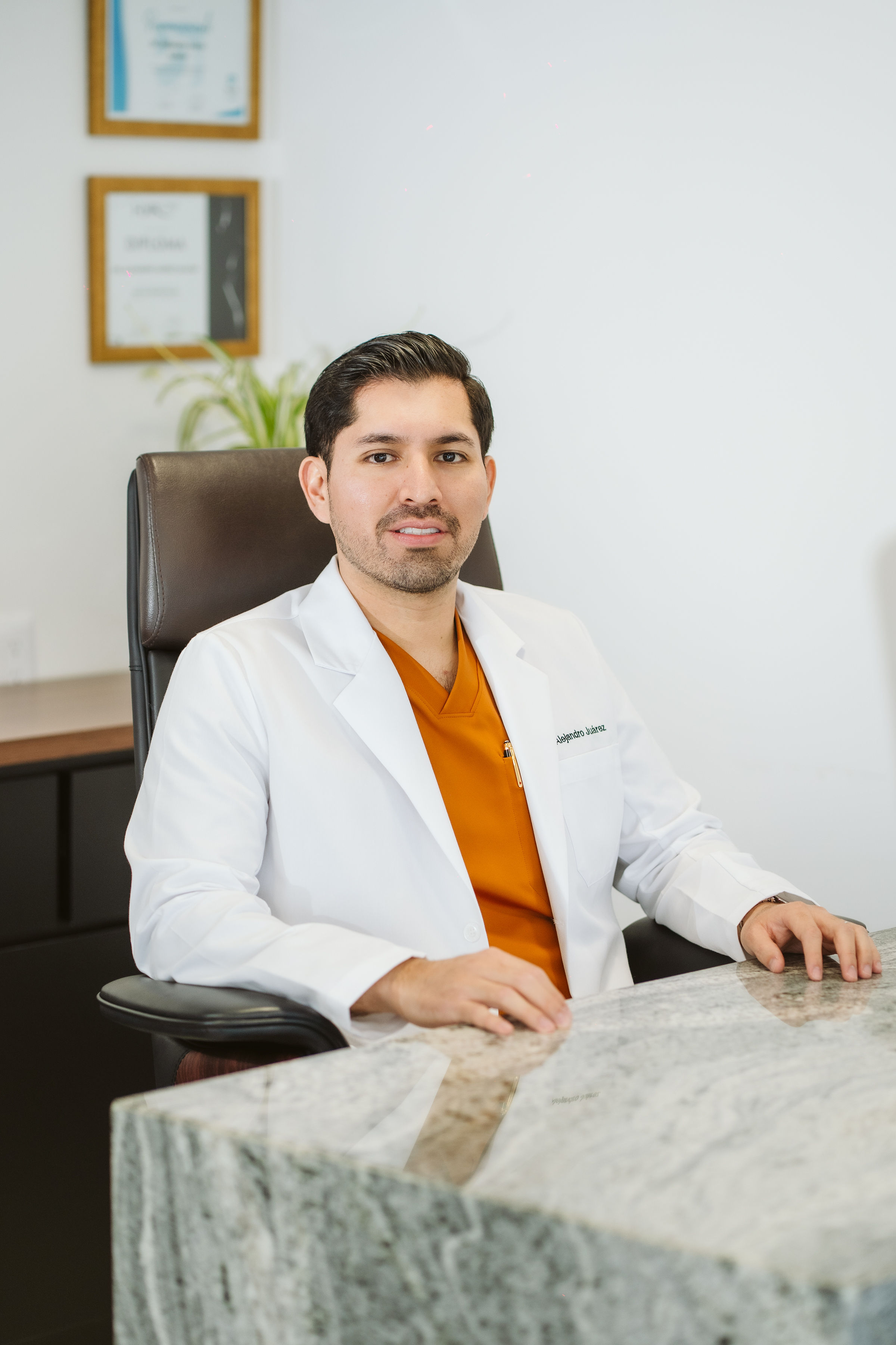 Dr. Alejandro Juárez Salazar