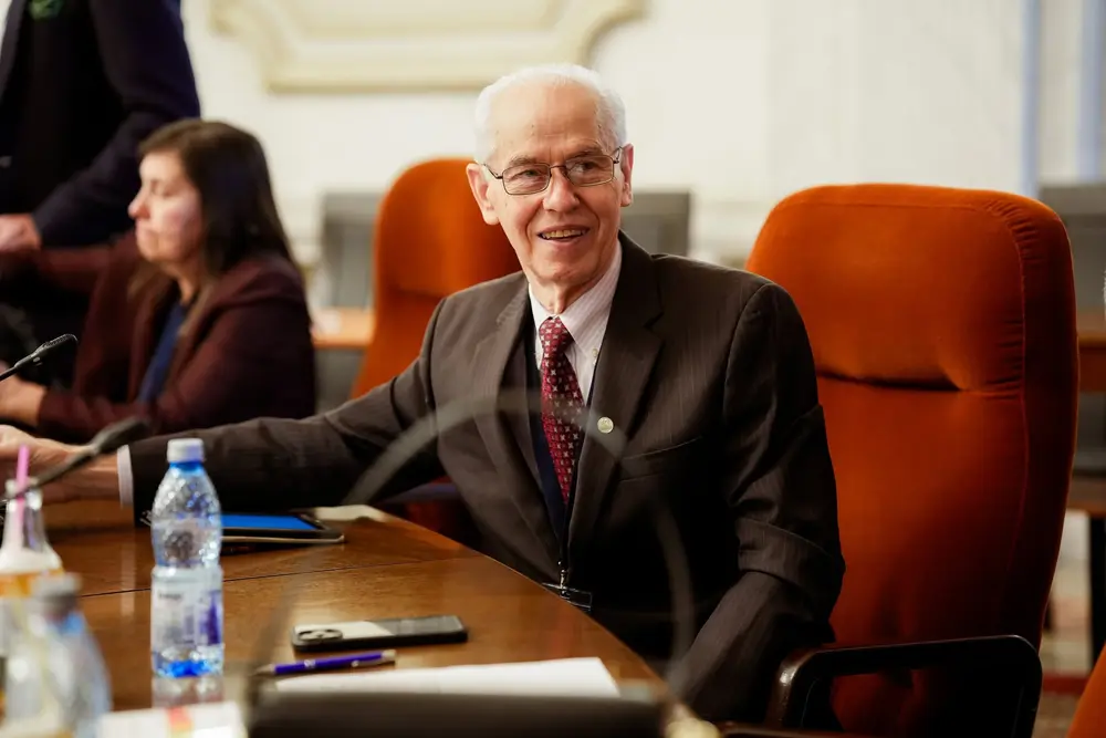Dr. John Kelly