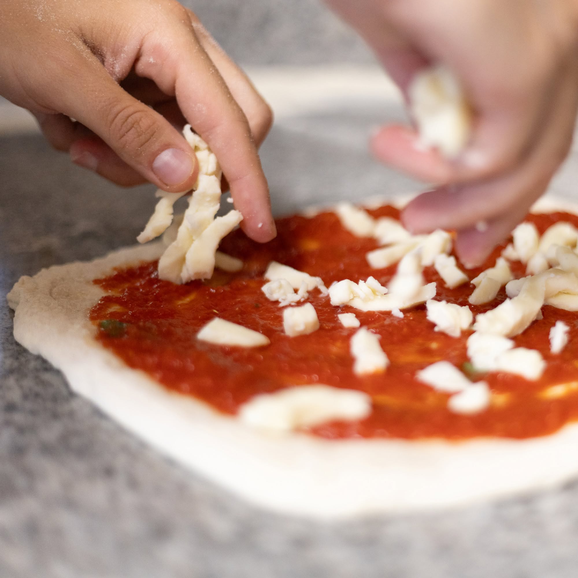 PapaLang pizzakészítés