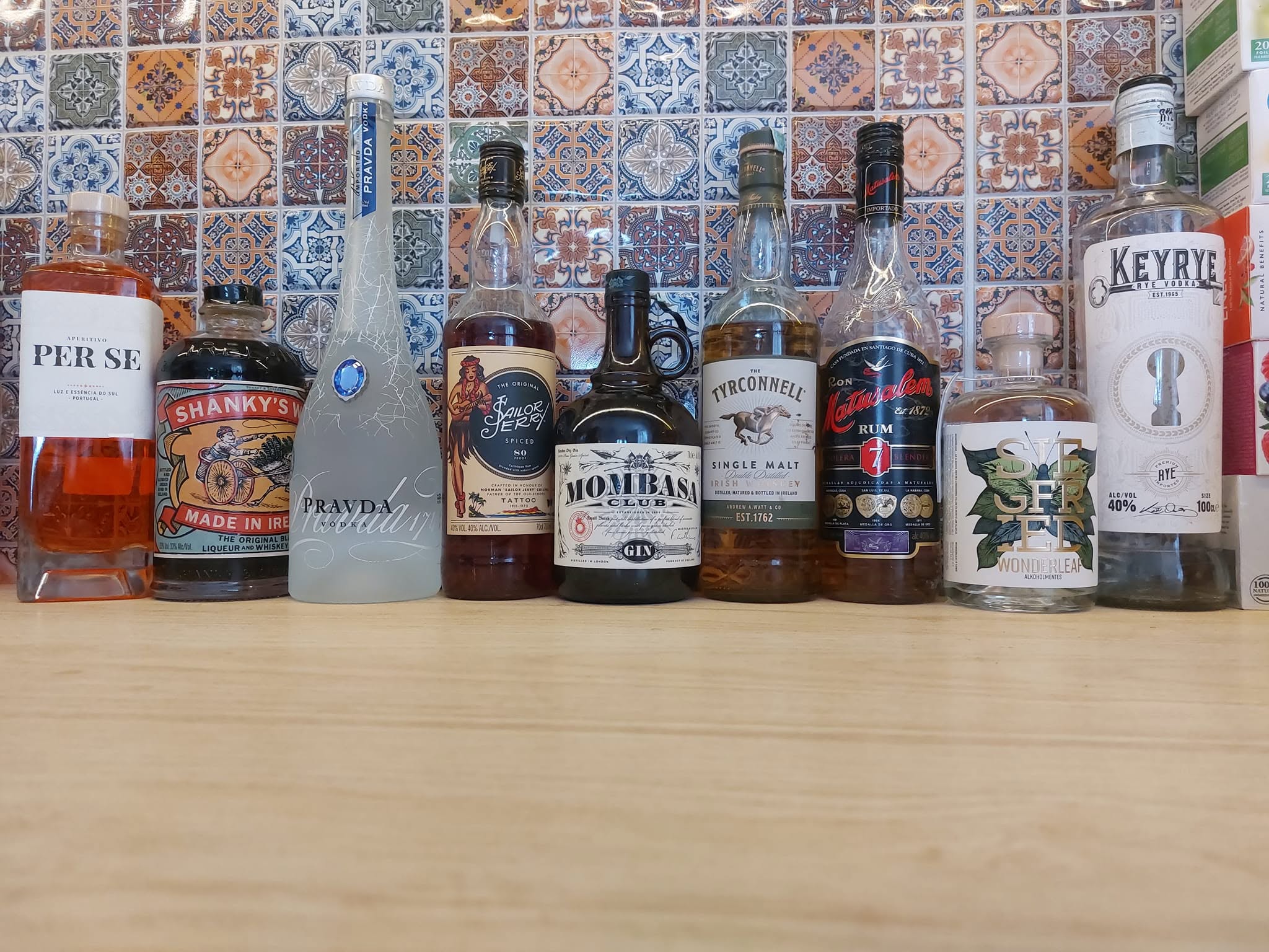 A Cafe BramaSole italkínálatának palackjai