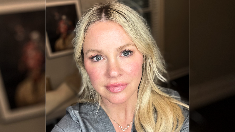 Jenny Cooper - Licensed Permanent Makeup Artist and MD Hair Labs eyebrow transplant patient