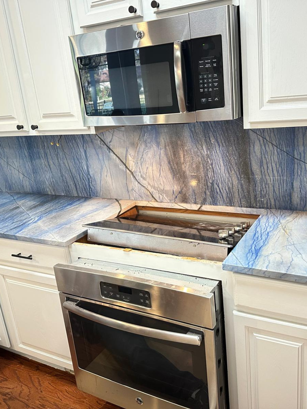 {{ custom_values.service_1 }} in {{custom_values.biz_area_1})