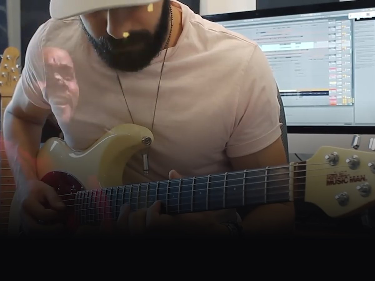 The Weeknd — Blinding Lights guitar solo
