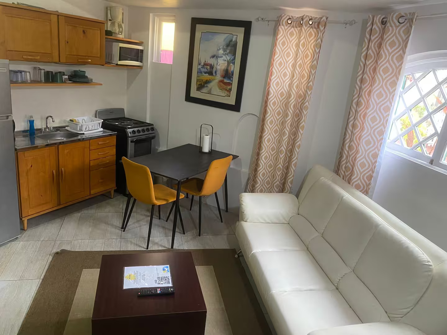 Cozy Dining Table & Kitchenette