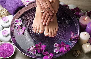 New York Nails | Top Nail Salon in Miami for Mani, Pedi & more..