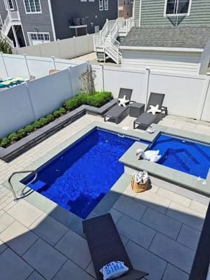 Fiberglass pool install in Delaware