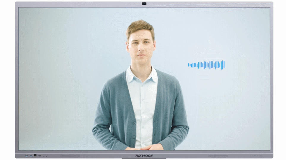 Smart Meeting features with auto framing and speaker tracking