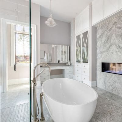 Custom showers in Bothell