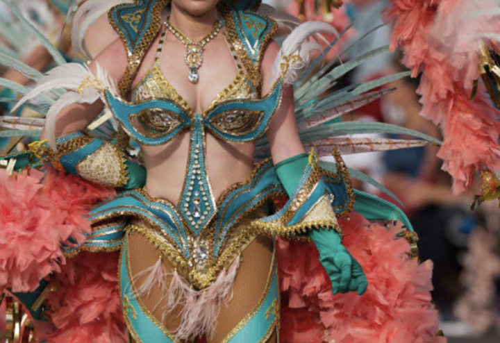 Costumes & Cabaret