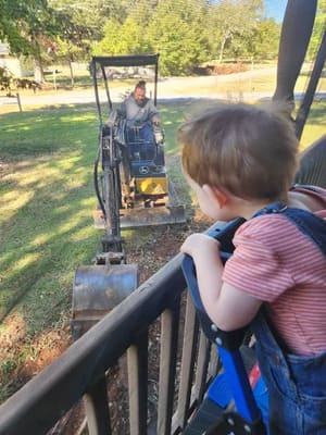 {{ custom_values.service_1 }} in {{custom_values.area_7})