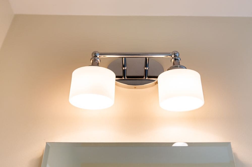 {{ custom_values.service_1 }} in {{custom_values.area_3})