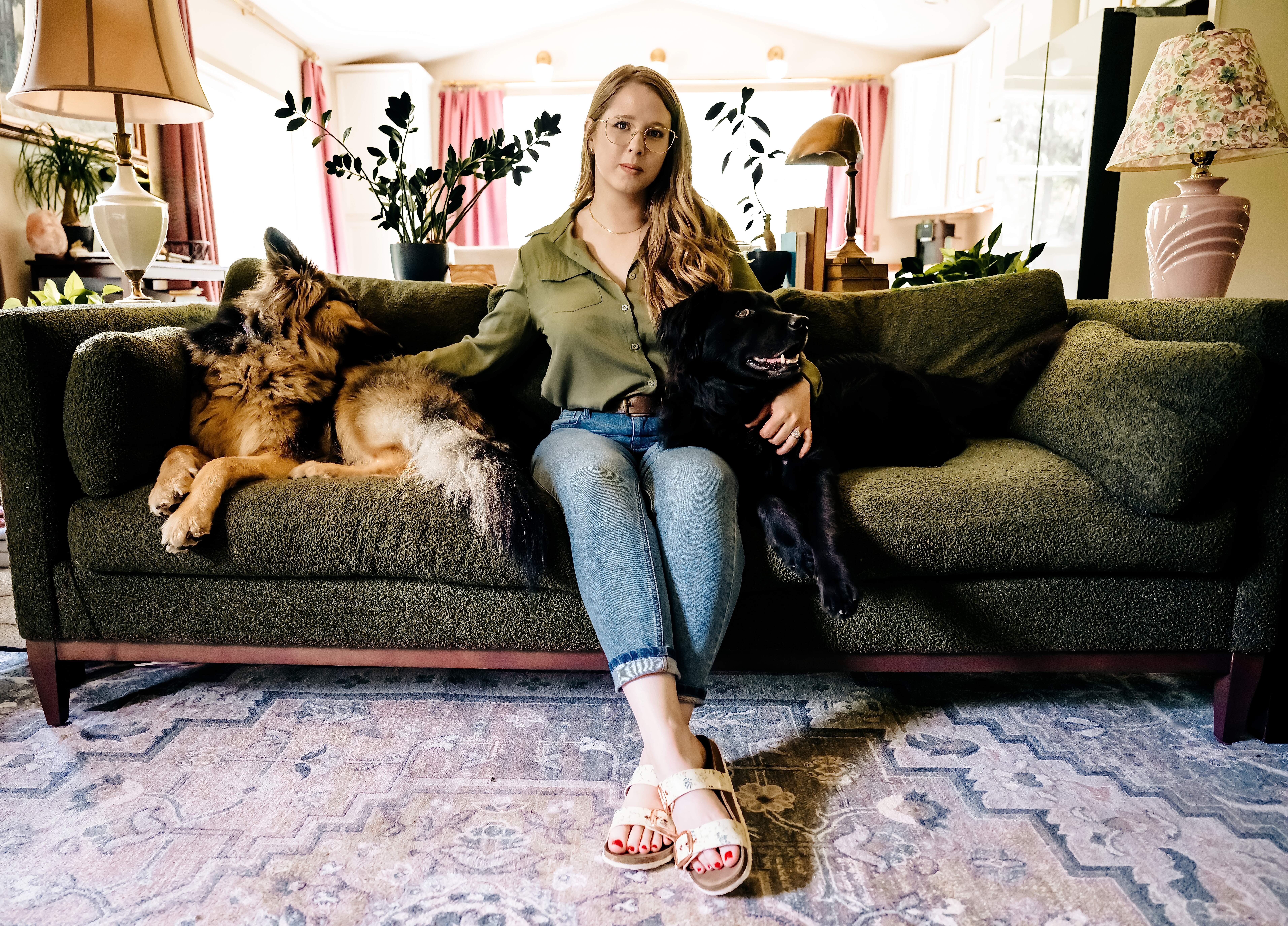 Rowan is a dog / puppy trainer with over 8 years of experience and a formal education from CATCH Trainers Academy. She loves helping families transform their misbehaving pups into polite family members and works with puppy parents all over the world through her Puppy to Perfect coaching program.