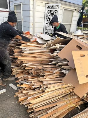 {{ custom_values.service_4 }} in {{custom_values.area_7})