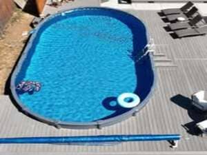 {{ custom_values.service_1 }} in {{custom_values.area_3})