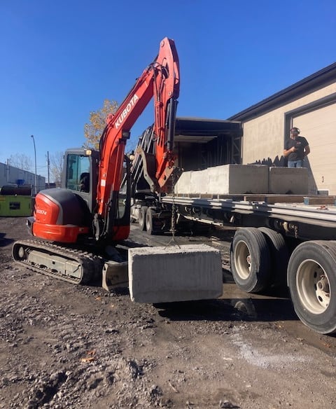 Location plateforme multi-usage 8 à 24 pieds Rive-Sud, EBI