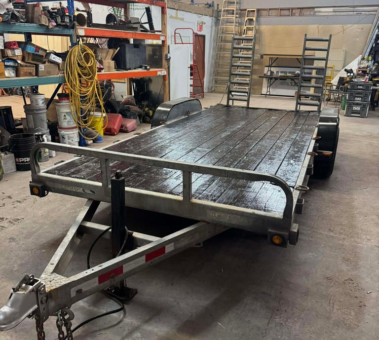 Remorque plateforme 7 x 21 pi double essieu maniable — EBI