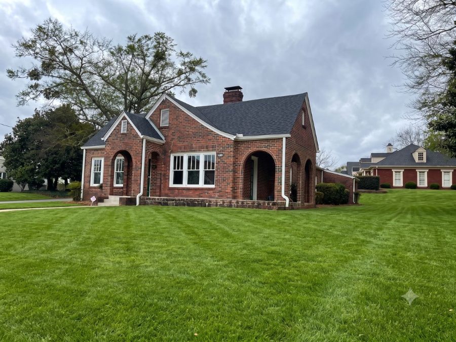 The 490 — arched breezeway and side porch