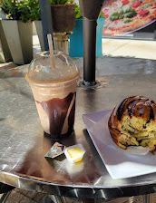 World of Coffee Orlando café — Cinnamon Roll